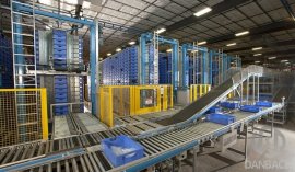 Stereoscopic warehouse pallet stacker